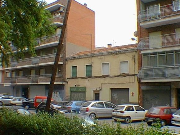 Edificio para cinco estudios Madrid, local comercial trasteros